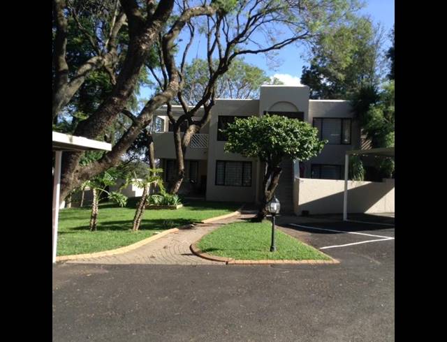 2 BEDROOM TOWNHOUSE FOR SALE IN SANDTON CBD